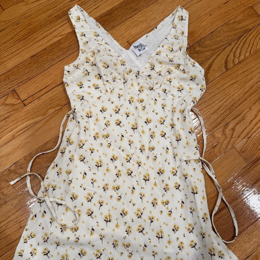 Princess Polly Floral Sleeveless Dress with Tie Sides Size 2